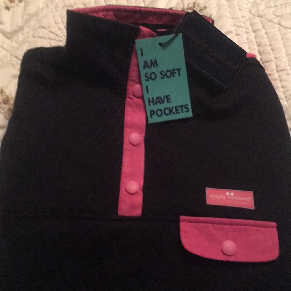 NWT Simply Southern Pullover